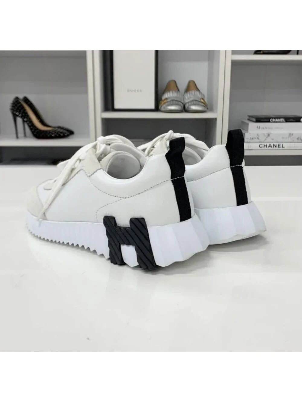 Hermes brand size